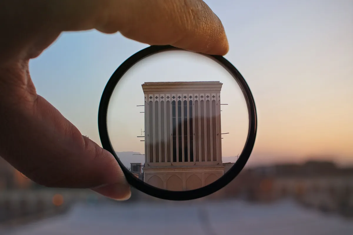 An institution seen through a magnifying glass